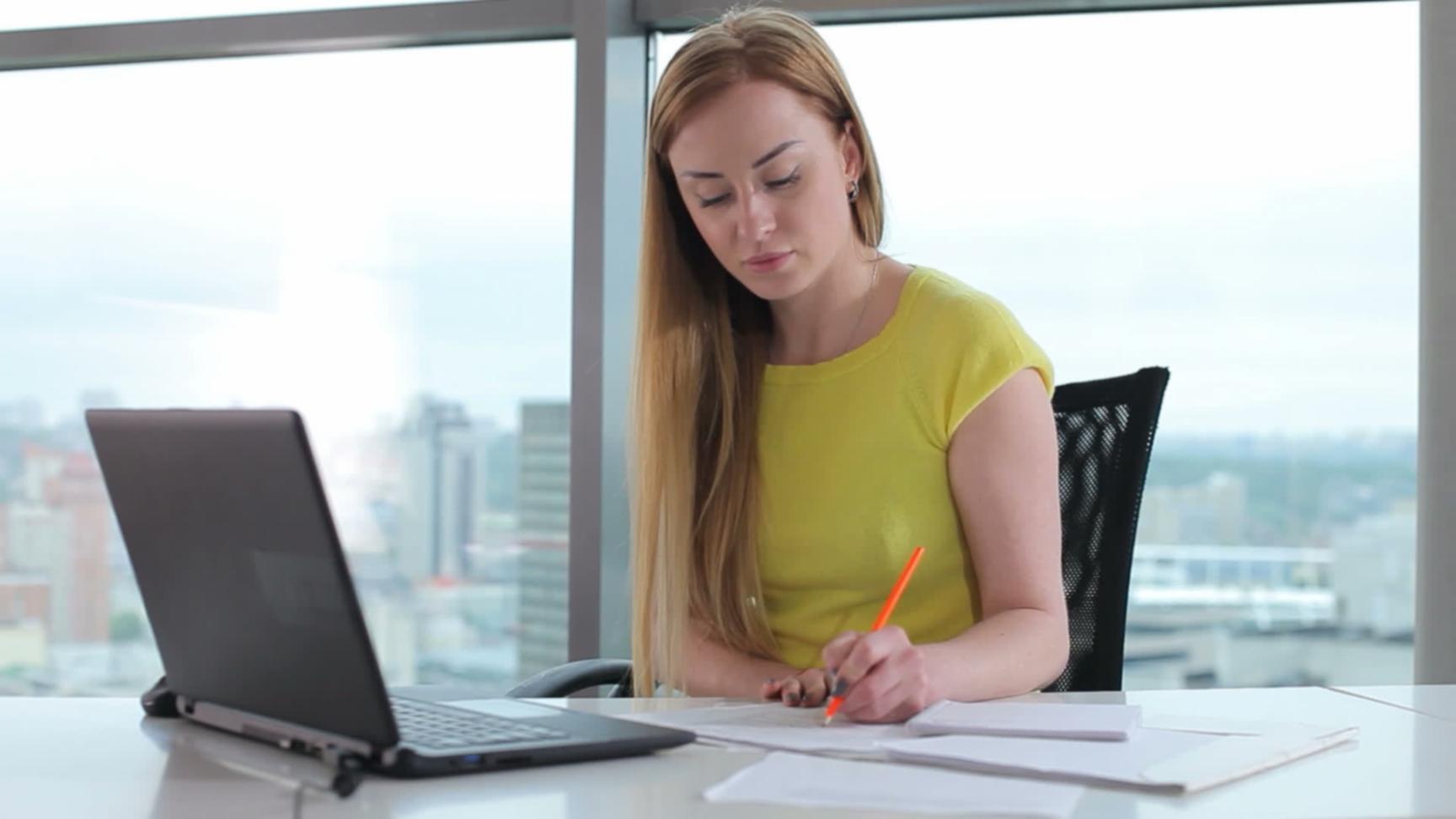 Praktische Lernumgebung mit strukturiertem Aufbau